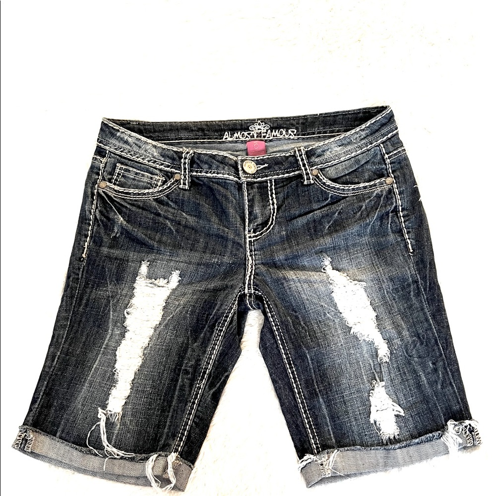 ALMOUS FAMOUS SHORTS